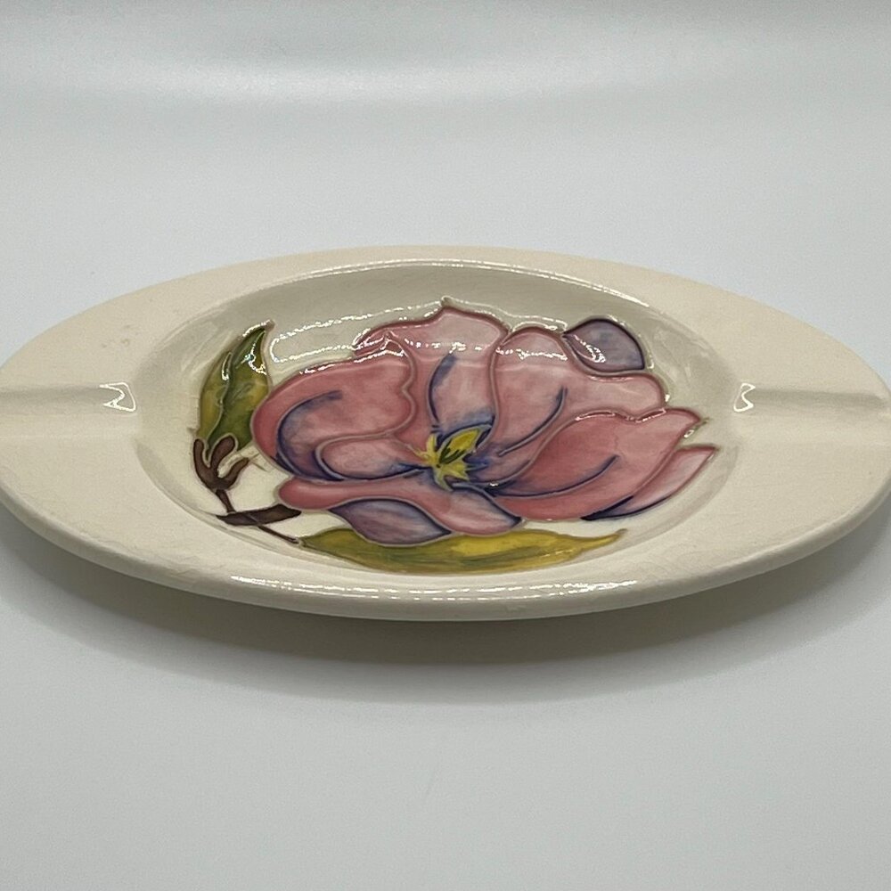 Rare Moorcroft cream with pink hibiscus oval ashtray. Signed. Made in England